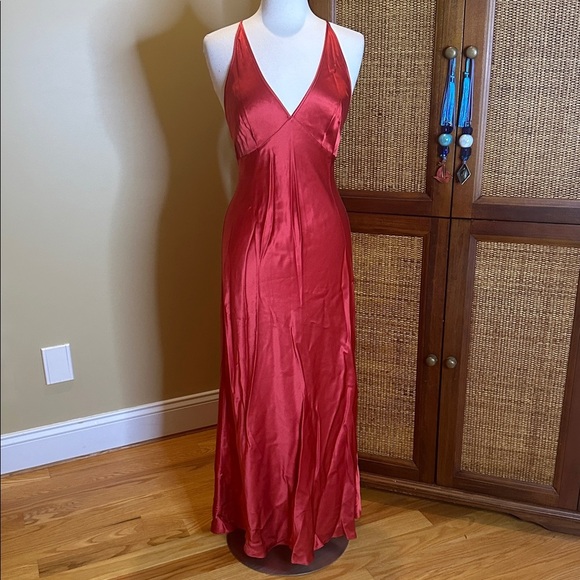 Victoria’s Secret Red Silk Maxi Gown Night Gown SzM - Picture 2 of 9